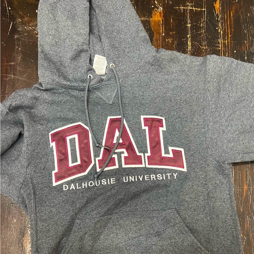 Dalhousie university hoodie size small.